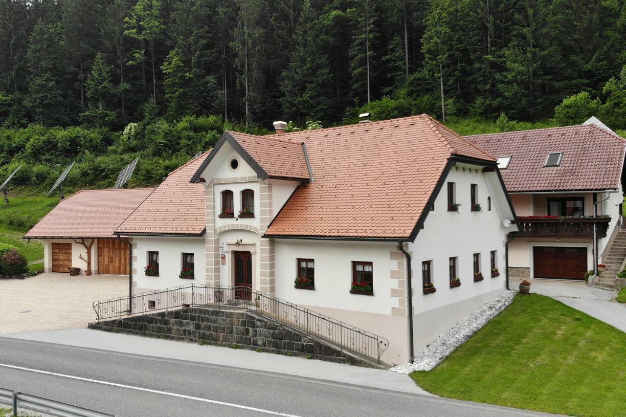 Farm Stay Bukovje Ljubno Exteriör bild